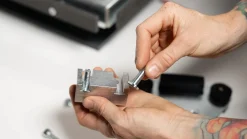 Adapter für Positionslaser an Wabeco