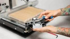 Adapter für Positionslaser an Wabeco