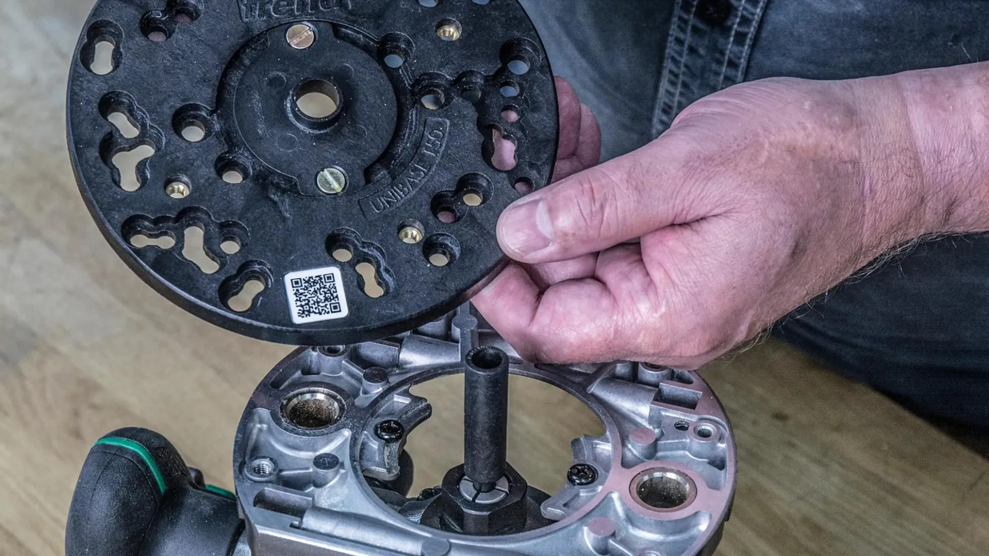 Adapterplatte für kleine Oberfräsen UNIBASE-150