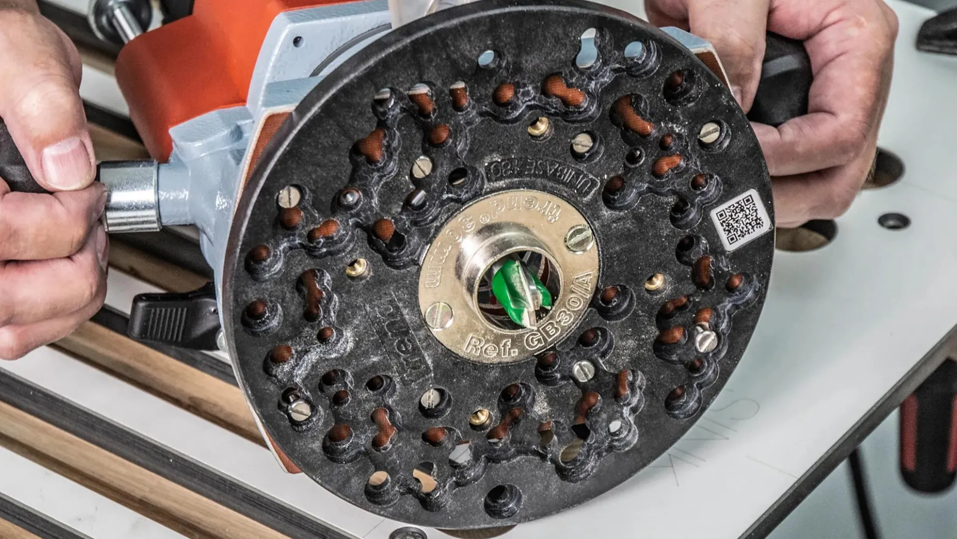 Adapterplatte für Oberfräsen UNIBASE-180