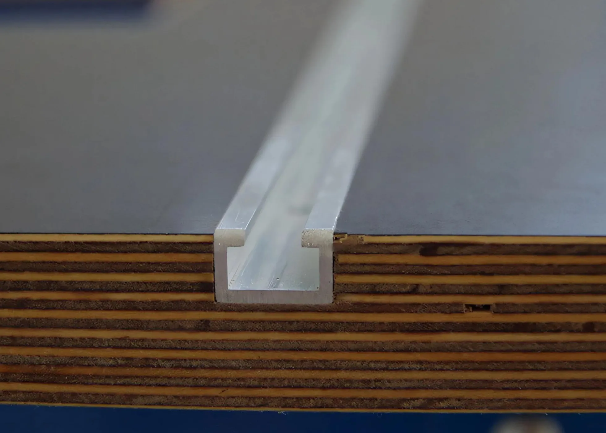 Aluminium-Profilschiene 1200 mm