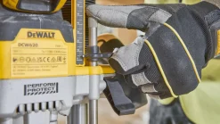 DeWALT Akku Oberfräse DCW620H2-QW