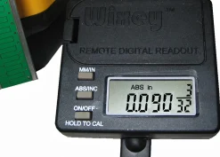 Digitales Messinstrument zur Höhenmessung