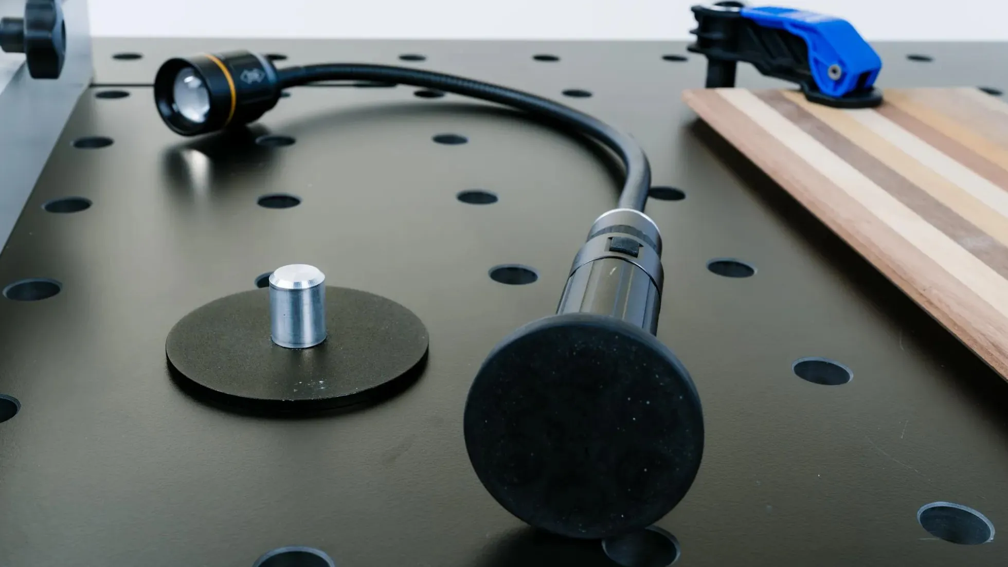 LED Akku-Arbeitsleuchte "Unplugged" inkl. Ø20mm Befestigung für MFT