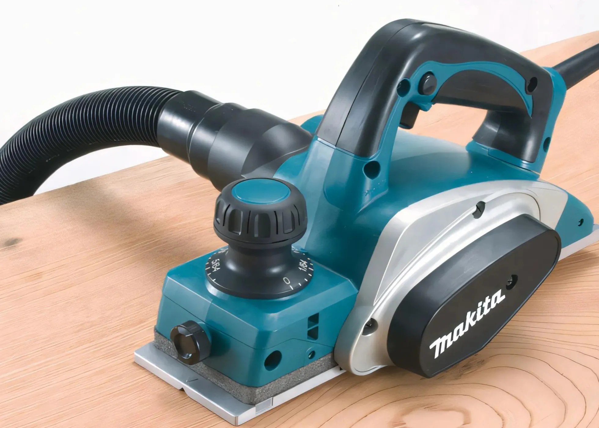 Makita Falzhobel KP0800J