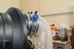 Schnellspannschelle mit Flügelschraube