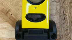 Schwarze StealthMounts Wasserwaagenhalterung Slim