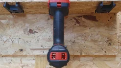 Schwarze StealthMounts Werkzeughalterungen für Milwaukee M18, 4 St.