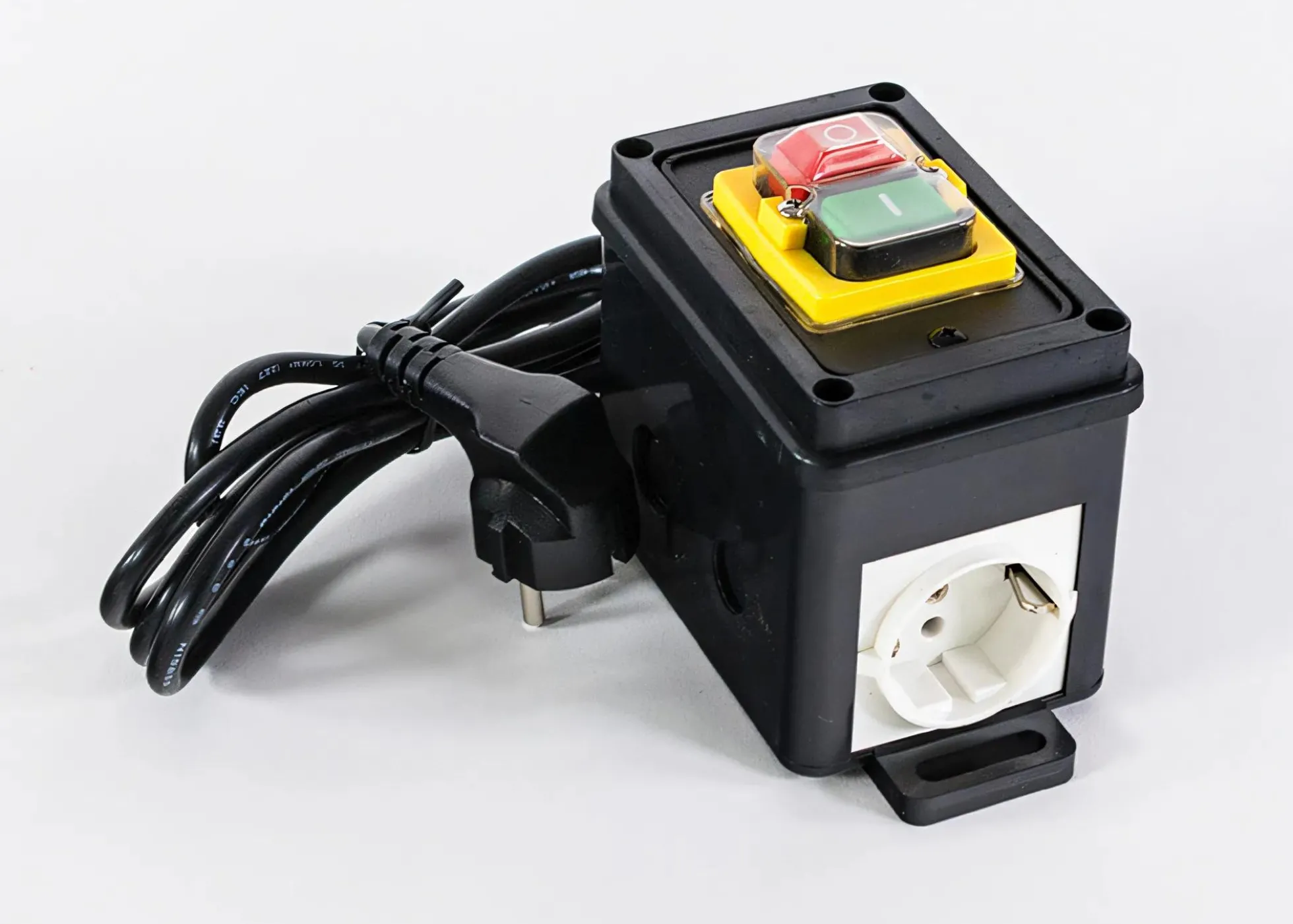 Sicherheitsschalter Euro-Stecker bis 3.500 W