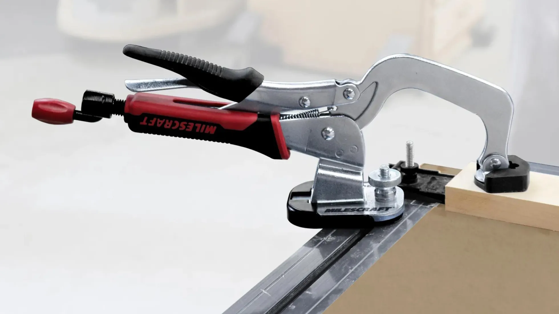 TrackLock - Werkstückzwingen Fixierung