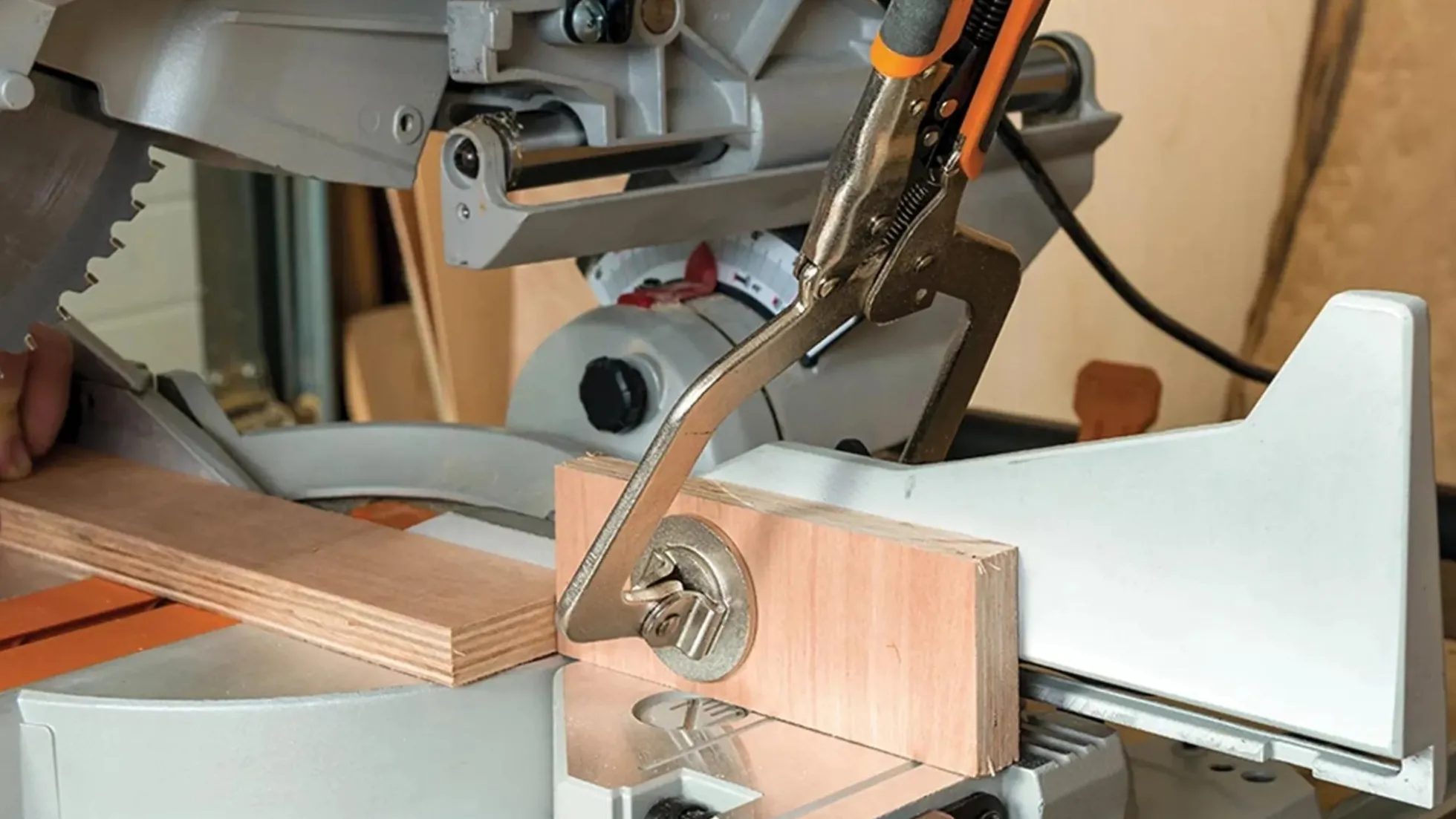 Triton AutoJaws™ Schnellspannzwinge 75mm