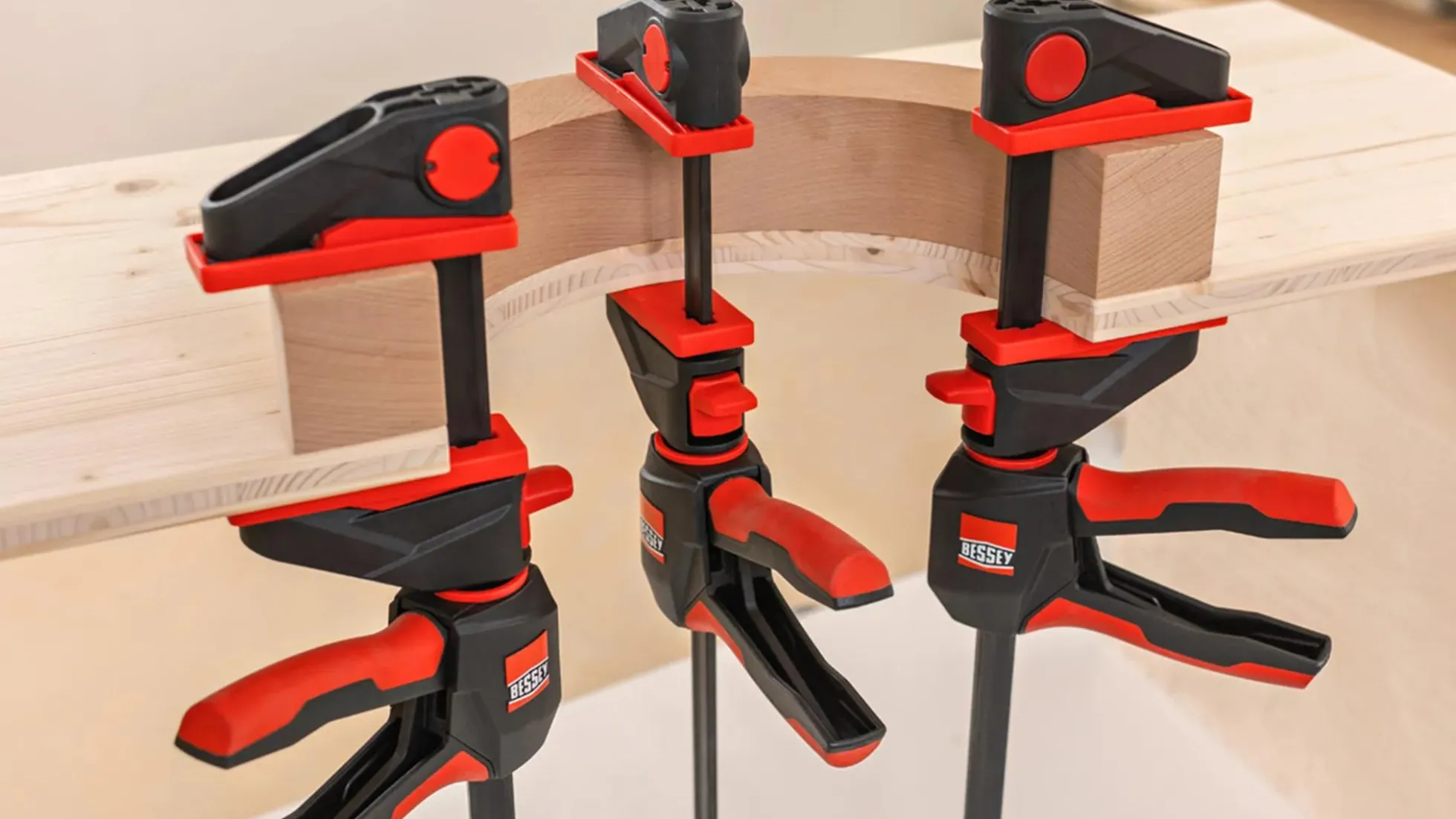 2x Drehgriff-Einhandzwingen EZ360-15 + Titebond Holzleim D4